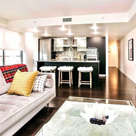 Victoria'S Best Location 2 Bedroom Luxe Condo エクステリア 写真